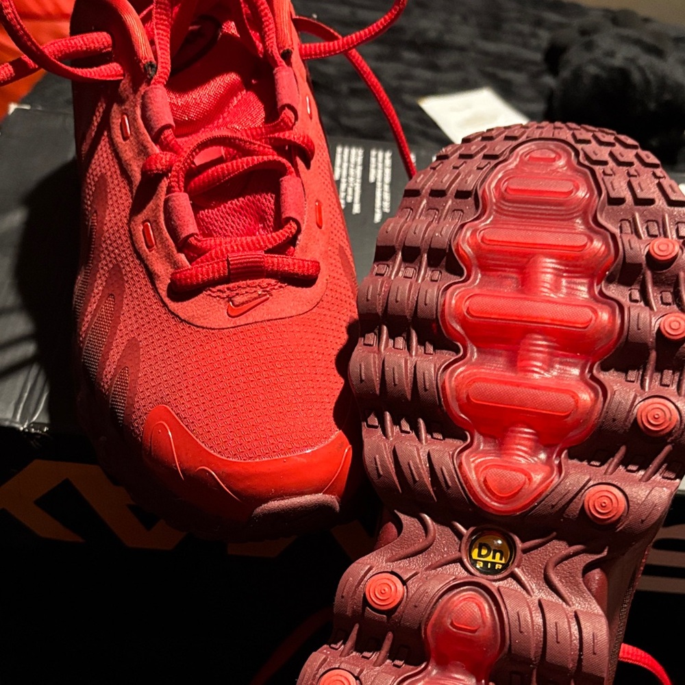 Nike Air Max Red Women's Sneakers